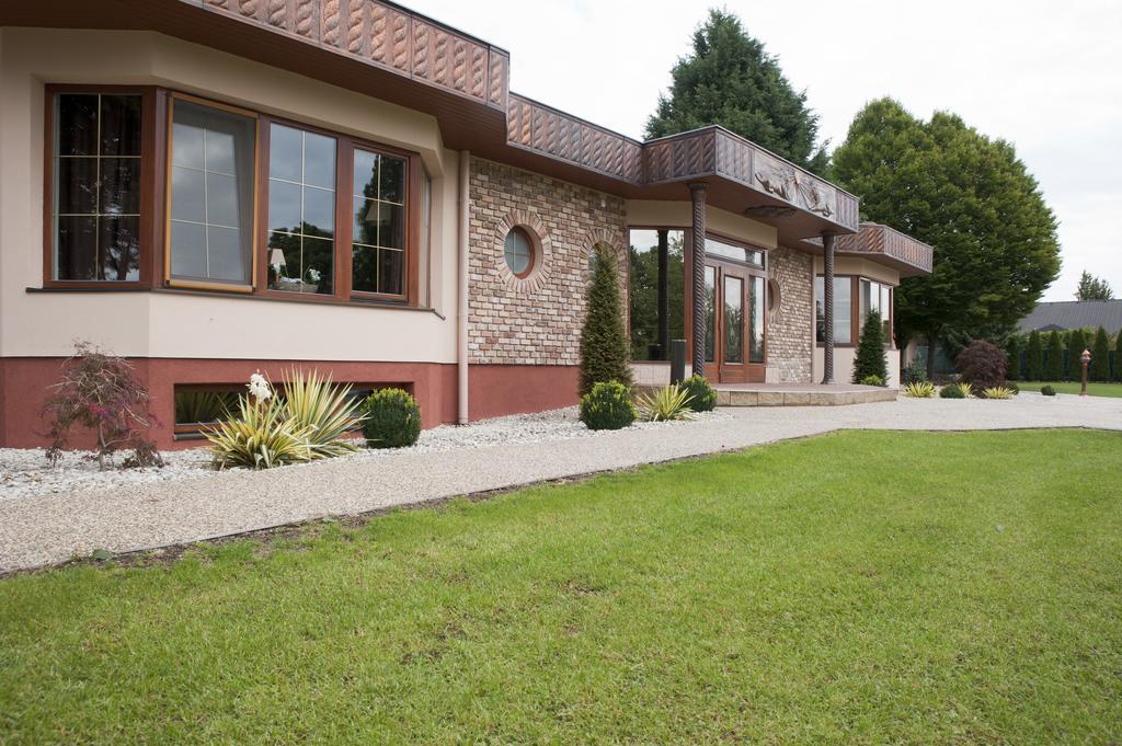 Hotel Resort Lovecka Basta Strakonice Exterior photo