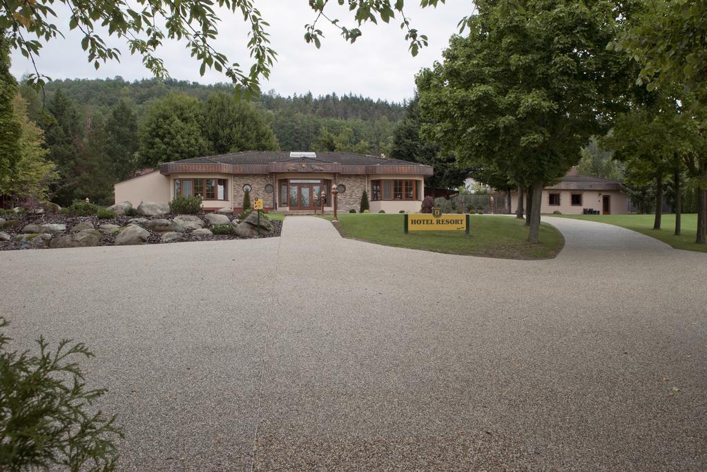 Hotel Resort Lovecka Basta Strakonice Exterior photo