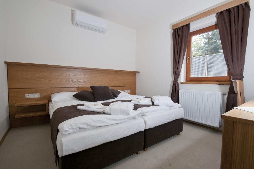 Hotel Resort Lovecka Basta Strakonice Exterior photo
